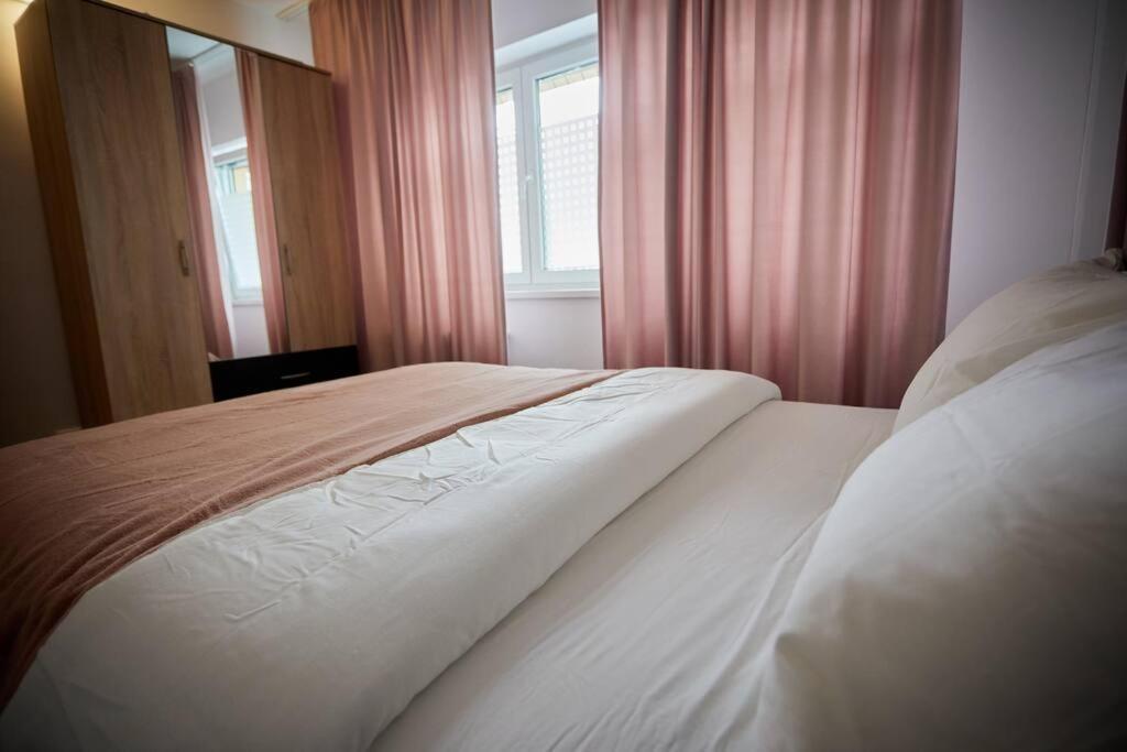Queen Apartment Athenee Bucureşti Eksteriør bilde